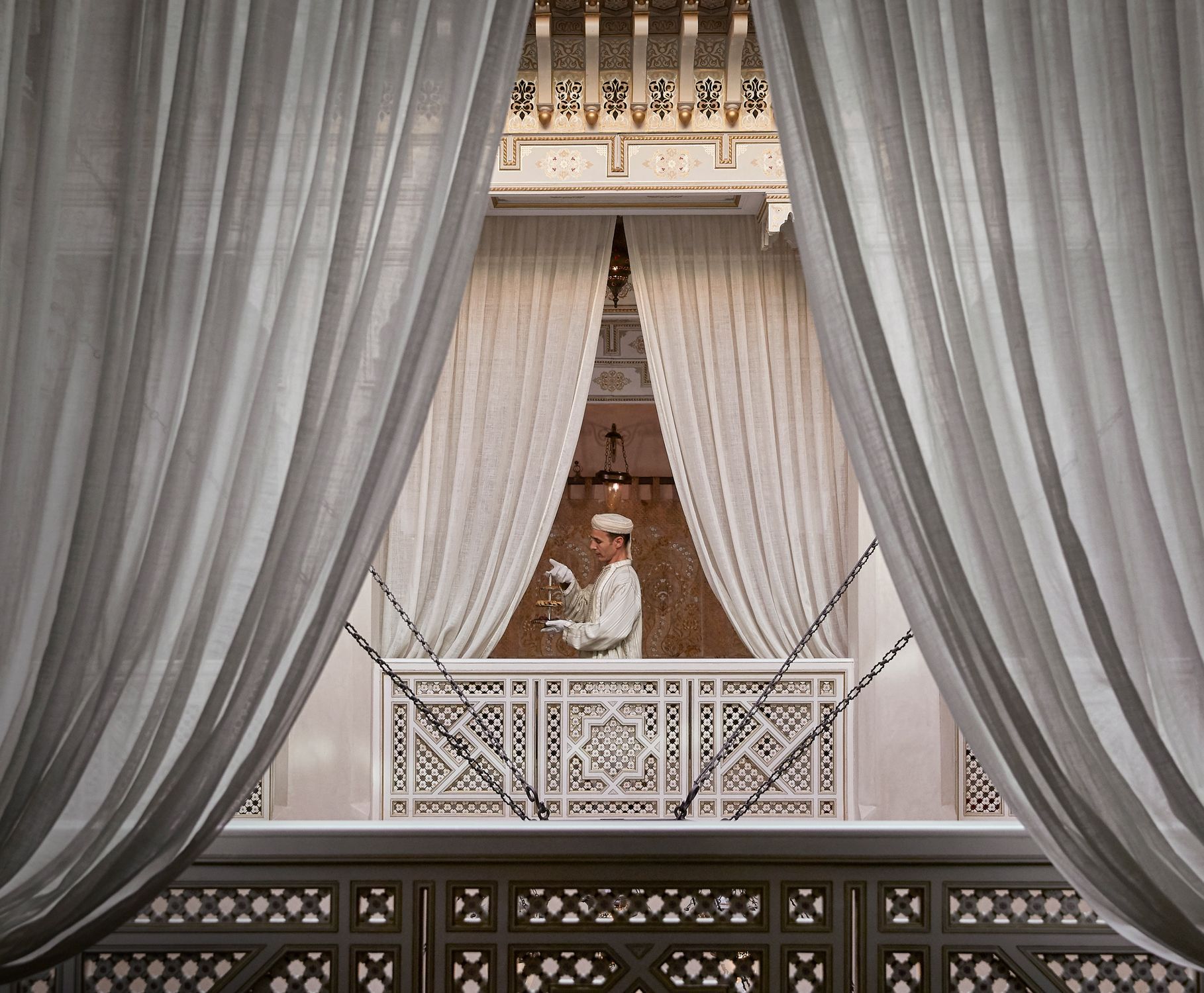 Royal_Mansour_Staff