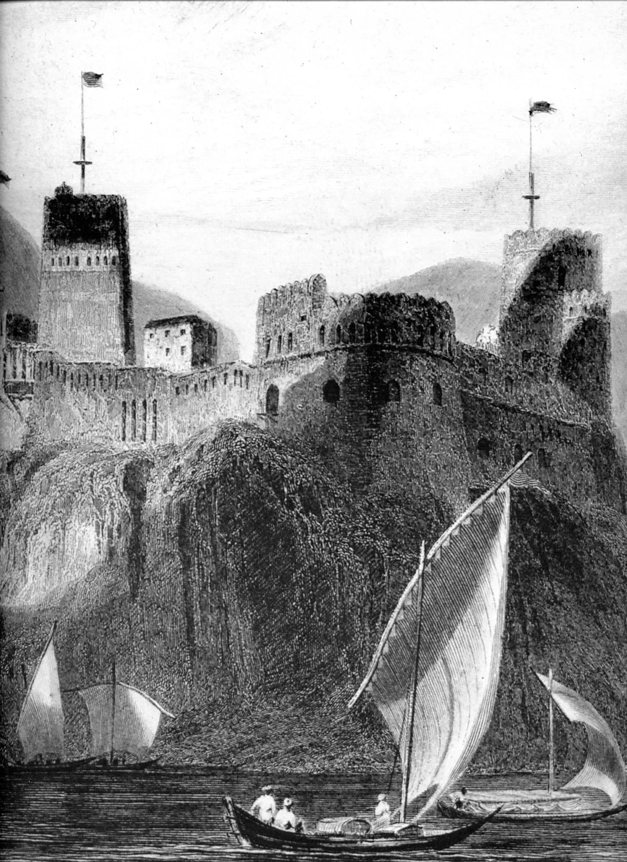 Engraving of a fort on a rock above the sea, dhows sailing beneath it