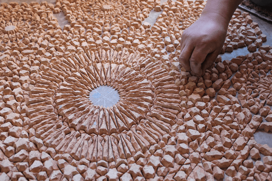 zellige tile making